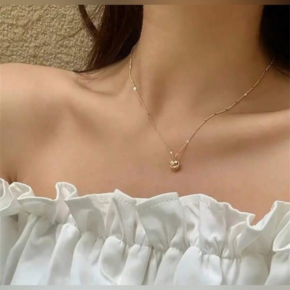 Heart Pendant Necklace - Picture 3 of 3